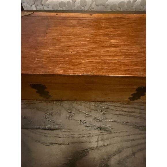 Vintage Cedar Wood Hinged Lid Jewelry Box – Storage Chest - Picture 5 of 10